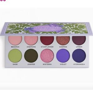 ACE BEAUTE Violet Sage Eyeshadow Palette